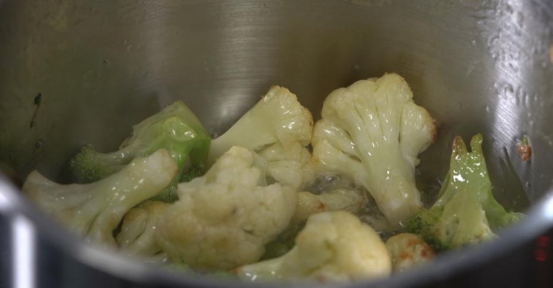 Маклюбе (Плов с овощами и говядиной)