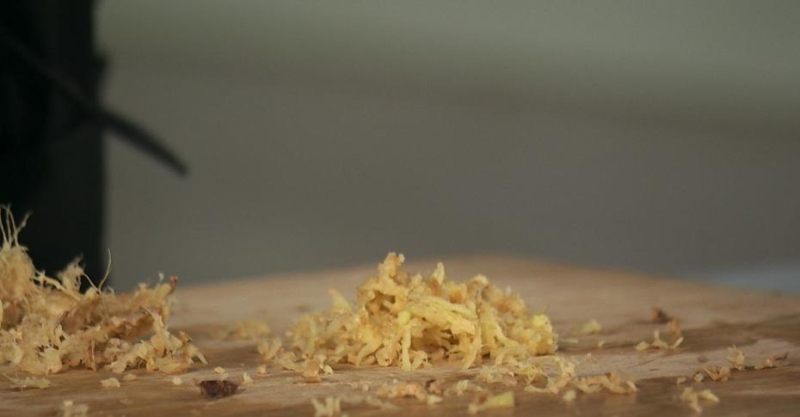 Тайский салат с курицей и манго