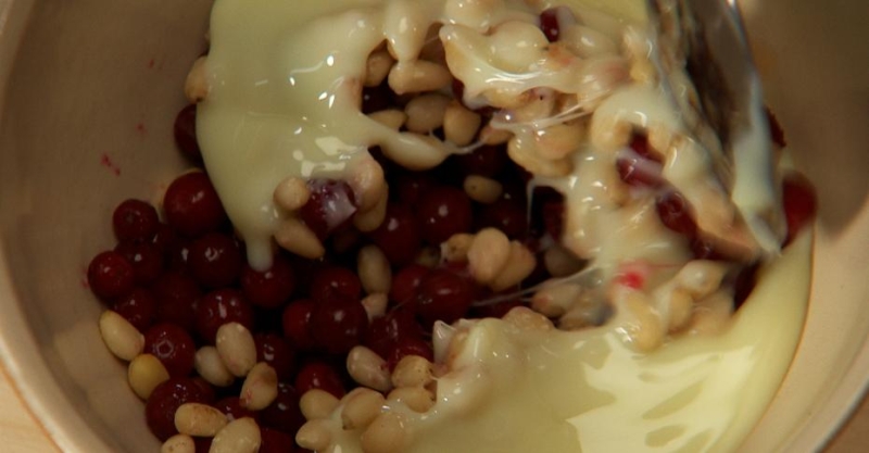 Таёжный десерт с кедровыми орехами