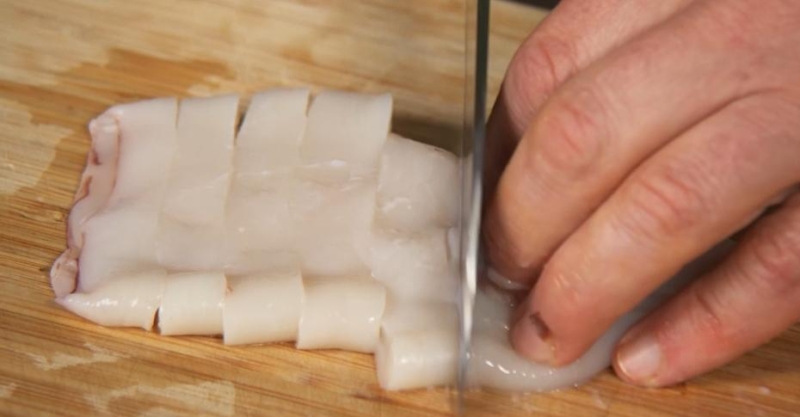 Паэлья с морепродуктами и зелёным горошком