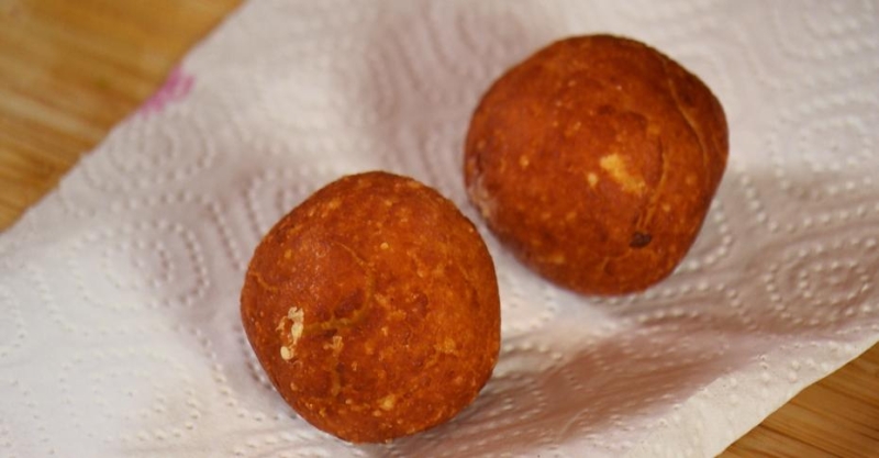 Свекольно-сливочный мусс с сырными крокетами