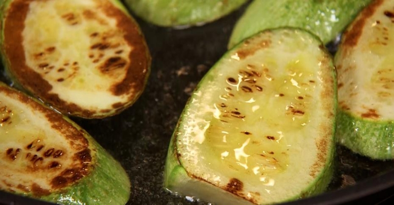 Салат из кабачка и болгарского перца