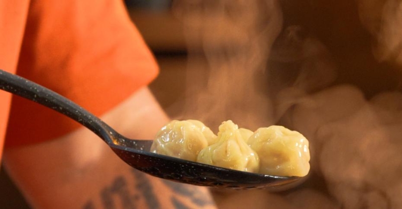 Пельмени с мясом и креветками