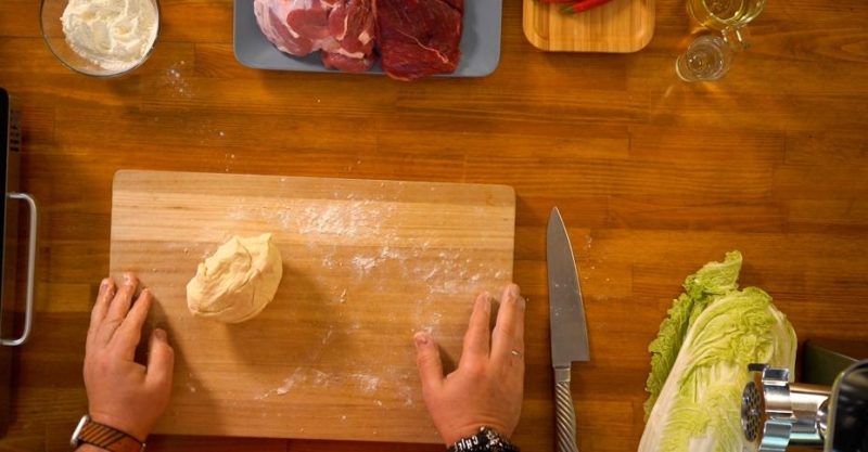 Хрустящие пельмени с мясом в соусе терияки