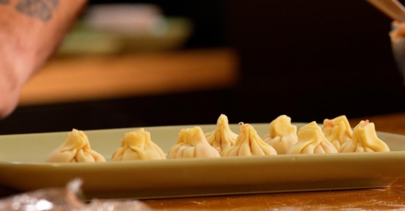 Пельмени с мясом и креветками