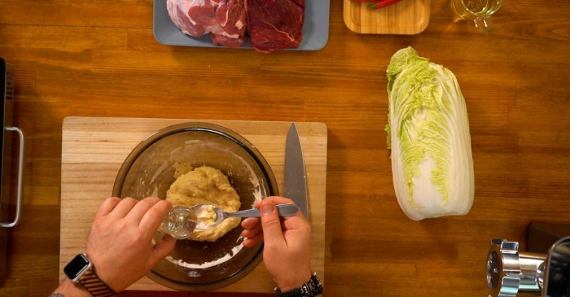 Пельмени с мясом и креветками