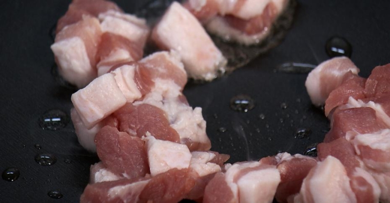 Картофельная бабка со свининой