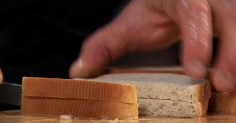 Голубцы с колбасками в итальянском стиле