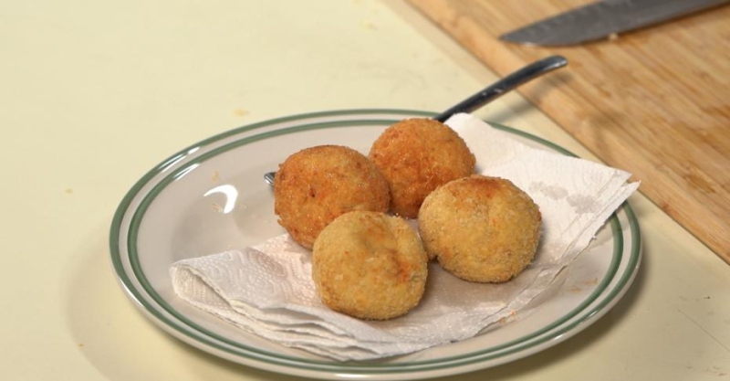 Рыбные шарики в чилийском стиле