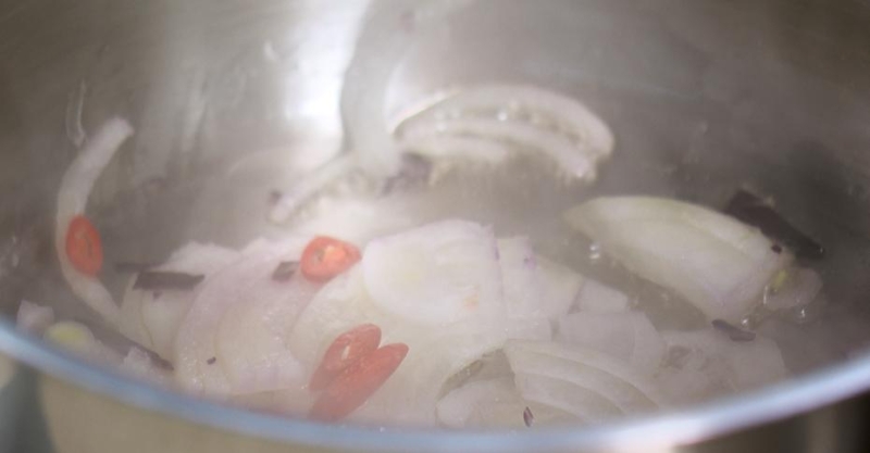 Краснокочанная капуста тушёная с ряженкой