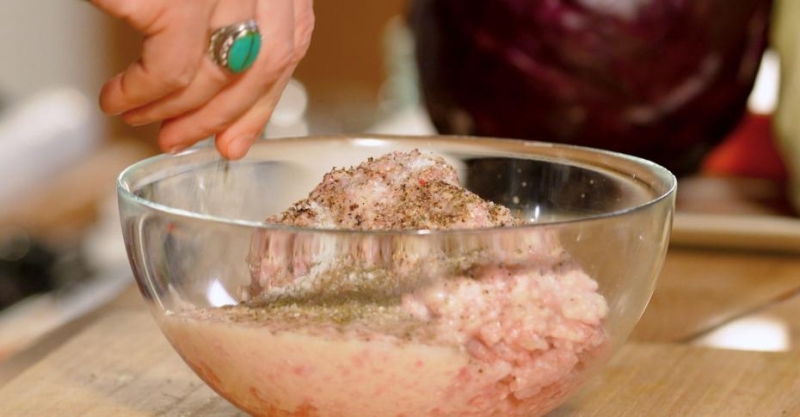 Бургер с вишней