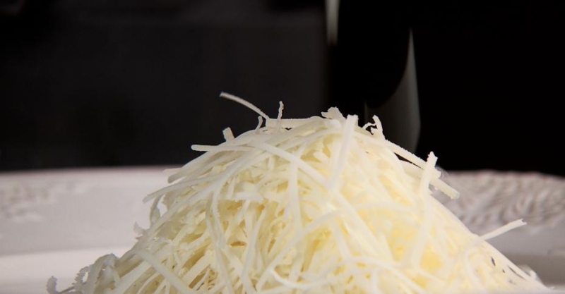 Картошка с грибами в сырном соусе