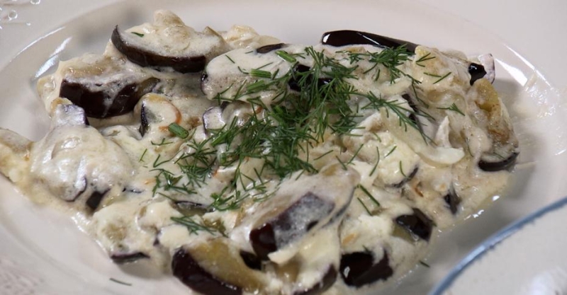 Жареные баклажаны в сметане