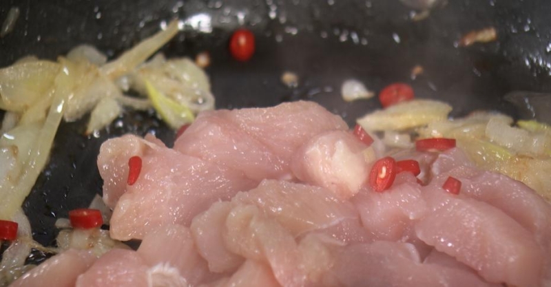 Кумпир (запеченная фаршированная картошка по-турецки)