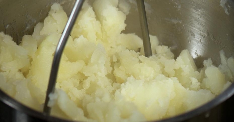 Вада пав (бургер с острой картофельной котлетой по-индийски)