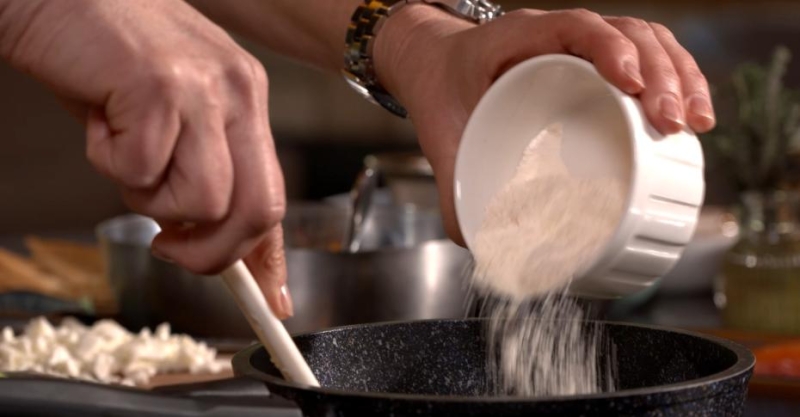 Креспелле с ветчиной и моцареллой