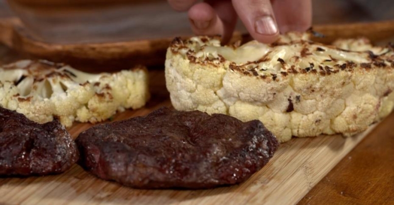 Классический и овощной стейки