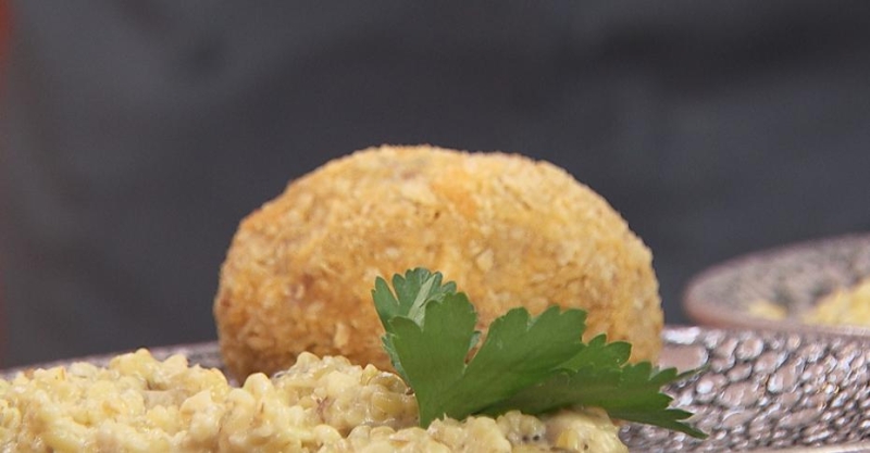 Булгур с грибами и яйцо по-шотландски