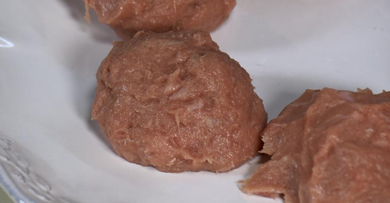 Кюфта в вишнёвом соусе