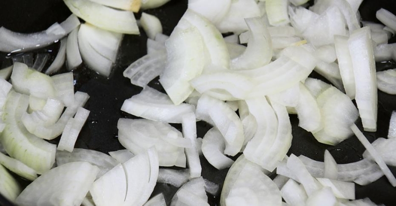 Жаркое из свинины с картофелем и грибами шиитаке