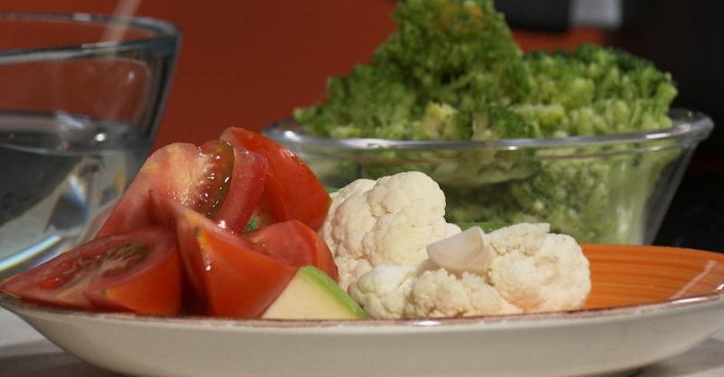 Судак папильот с соусом ромеско