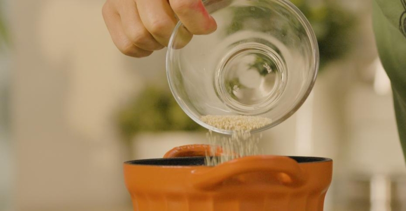 Спринг-роллы с креветками и устричным соусом