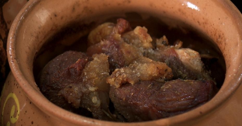 Версия клефтико в горшочке