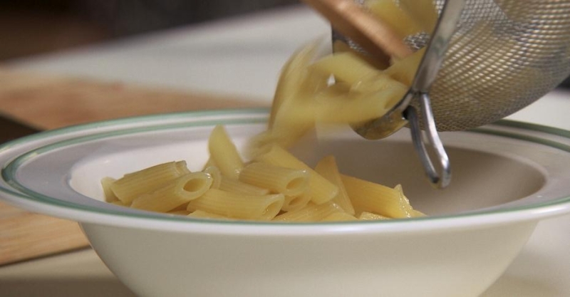 Паста с креветками в миндально-сливочном соусе