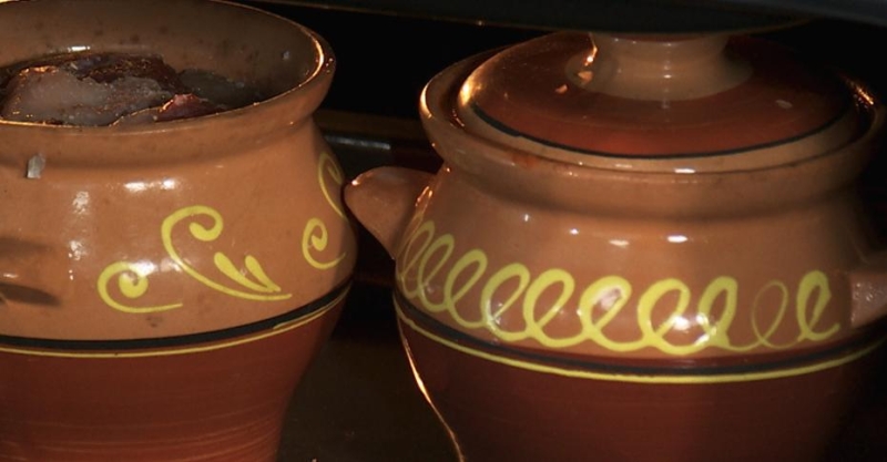 Версия грузинского остри в горшочке