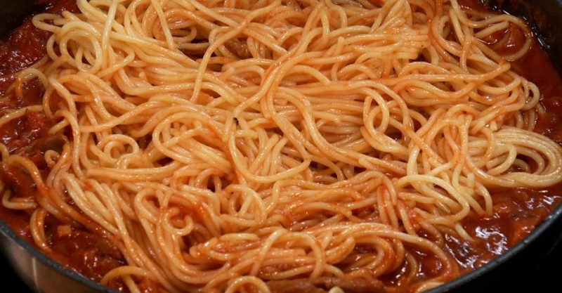 Макароны с мясом и мясом