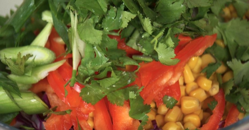 Салат из краснокочанной капусты