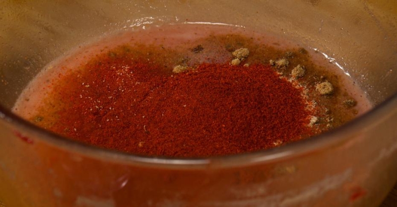 Куриные крылья в глазури из энергетика