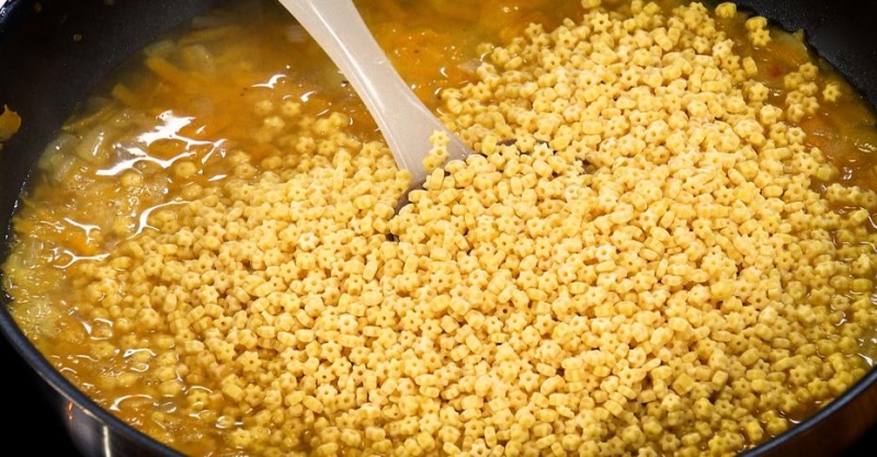 Звёздочки с тыквой, лисичками и лососем