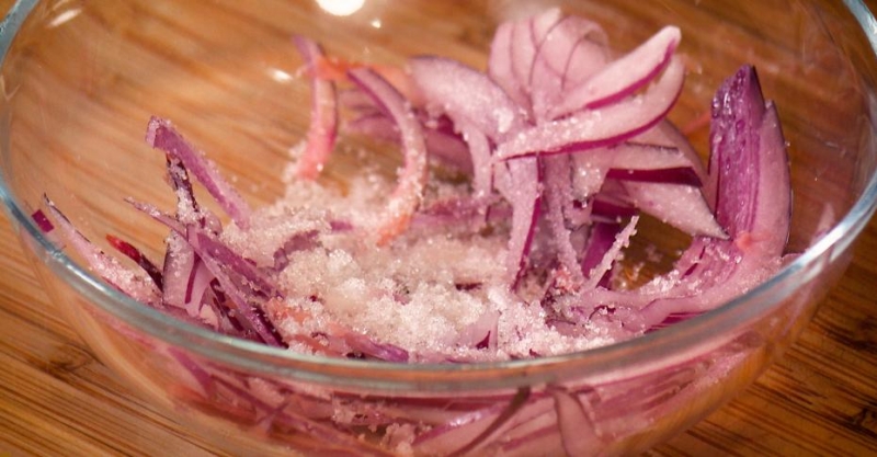 Кобб салат с сыром чеддер