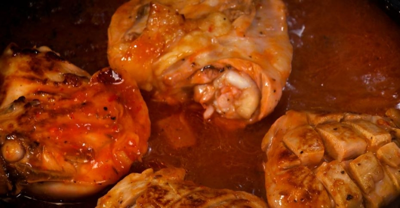 Энчиладас с курицей в соусе