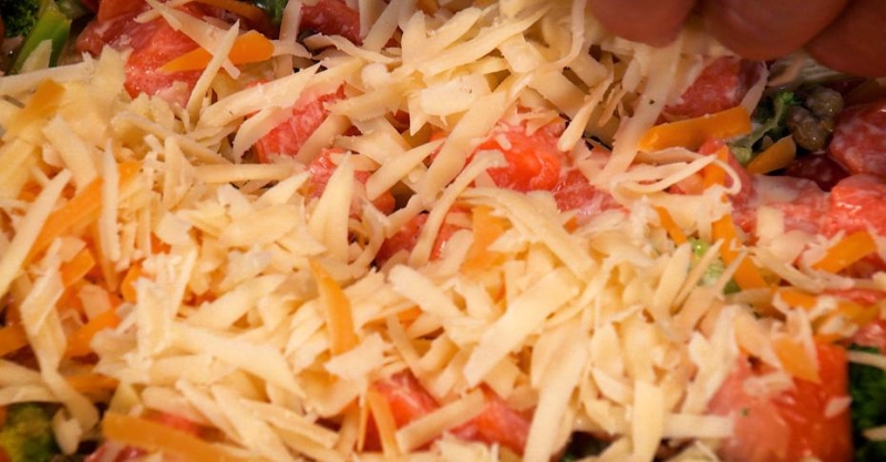 Запеканка с пастой и красной рыбой