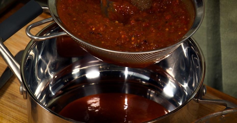 Энчиладас с курицей в соусе