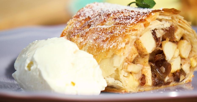 Штрудель с мороженым
