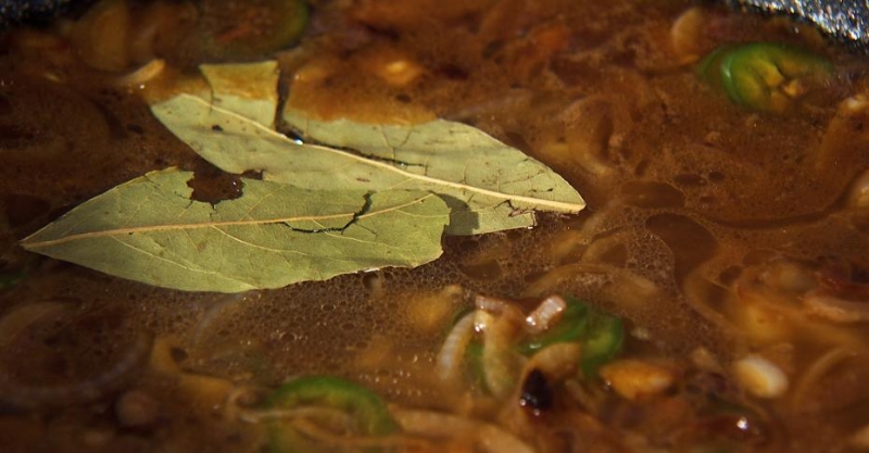 Адобо с курицей